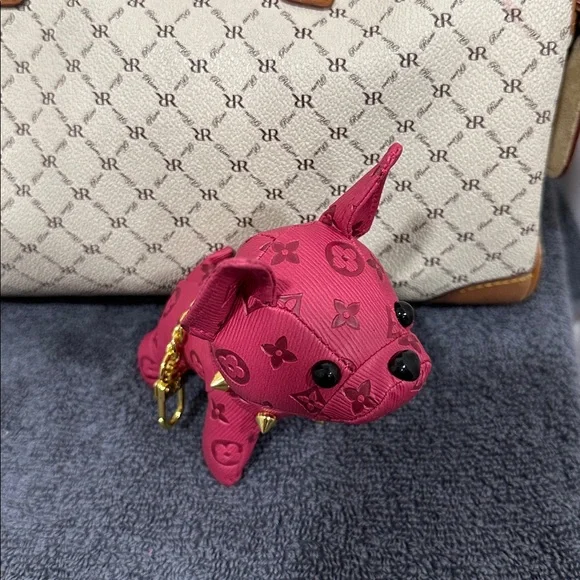 Chic Pink Dog Key Holder - Picture 2 of 6